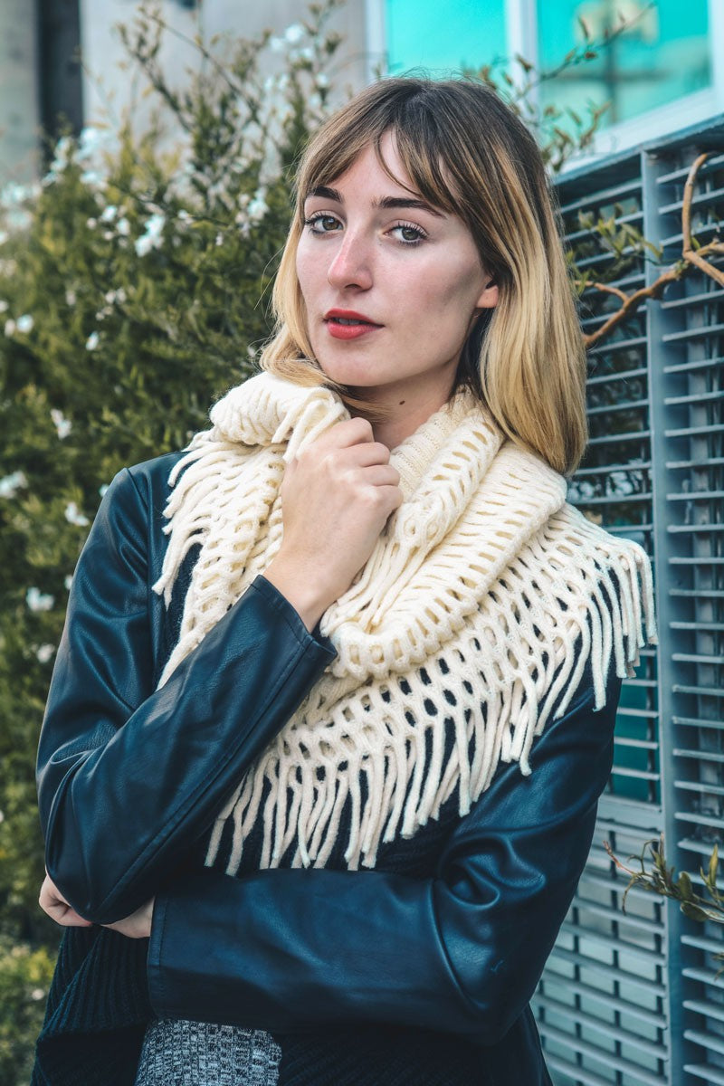 Amiria Infinity Scarf